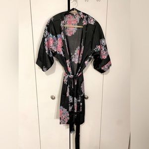 Satin Floral Lightweight Robe